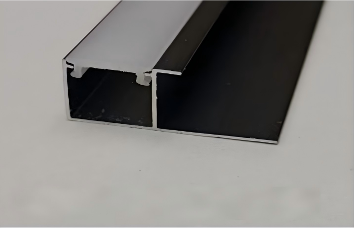 Closing edge LED Channel